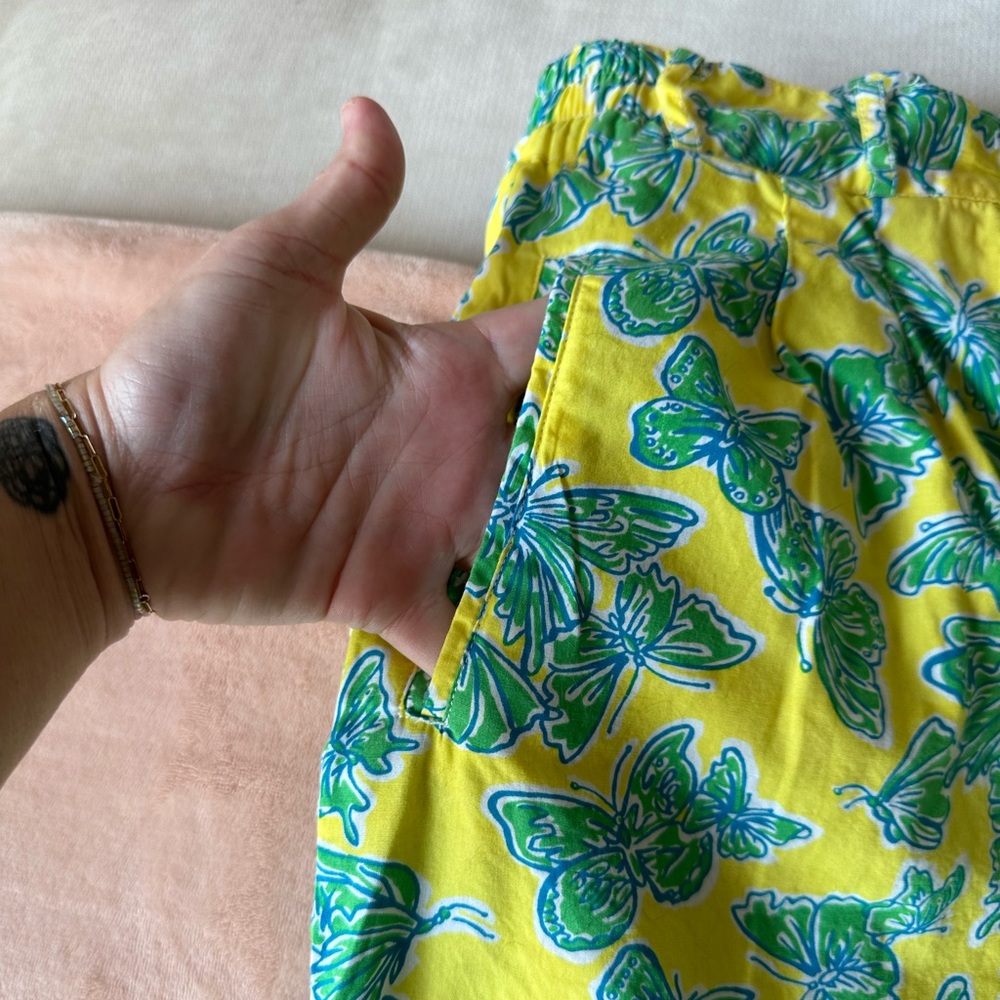 VINTAGE LILLY PULITZER BUTTERFLY PRINT SHORTS - Picture 4 of 9